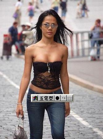 今年夏天的<em>女士服装流行趋势</em>_