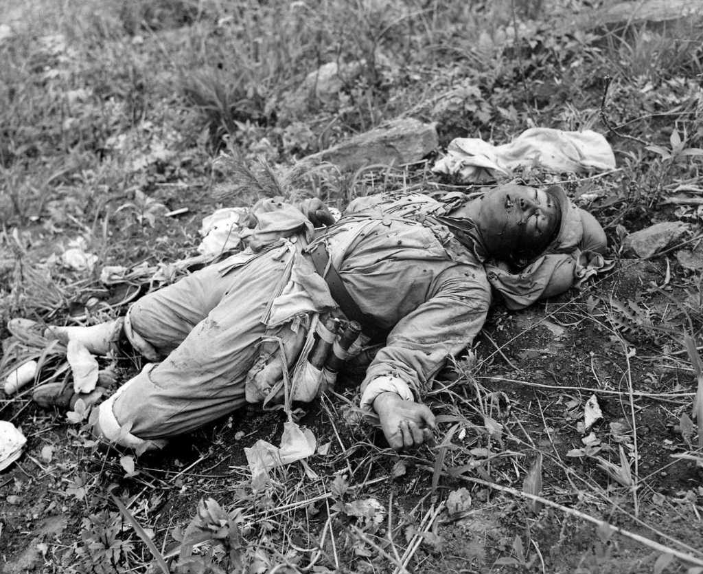 朝鲜志愿军伤亡太惨重连见惯了死亡的彭总都不忍落泪高清多图