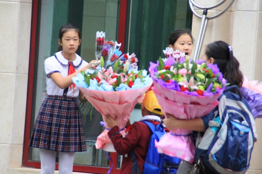 感恩教师节，鲜花送老师2.jpg