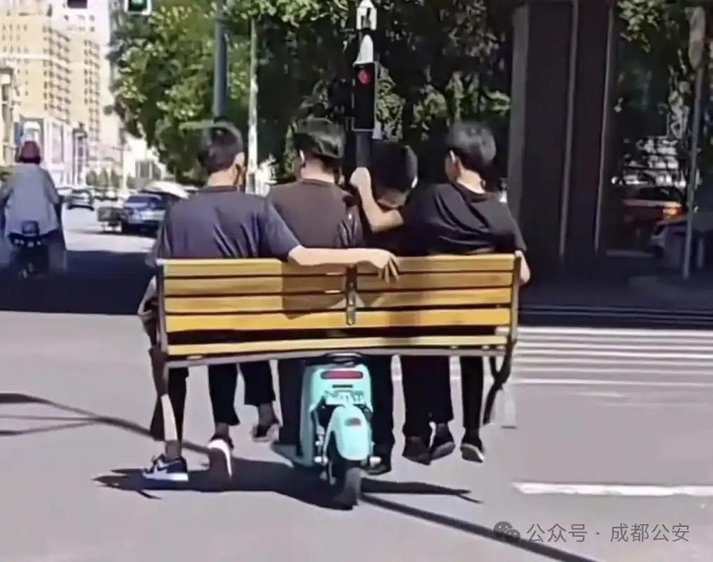 9699.jpg